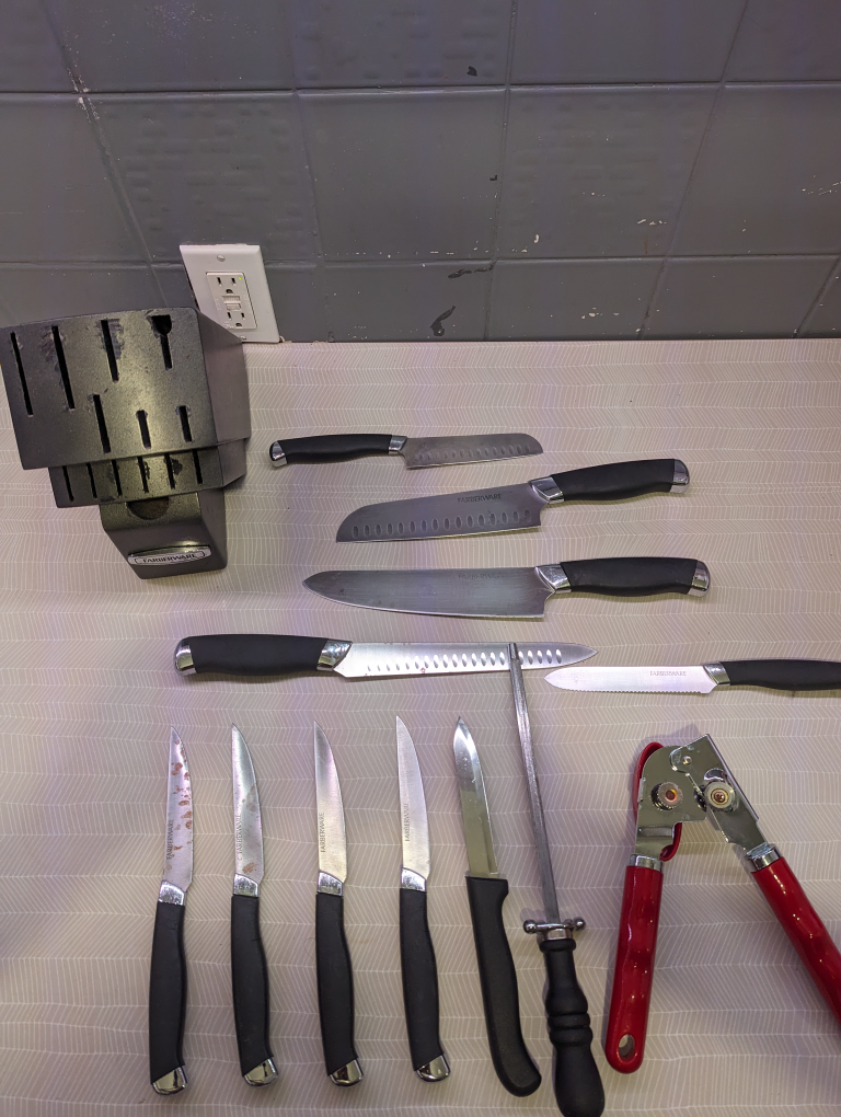 knife set & can opener, some rust some missing knives - photo 2