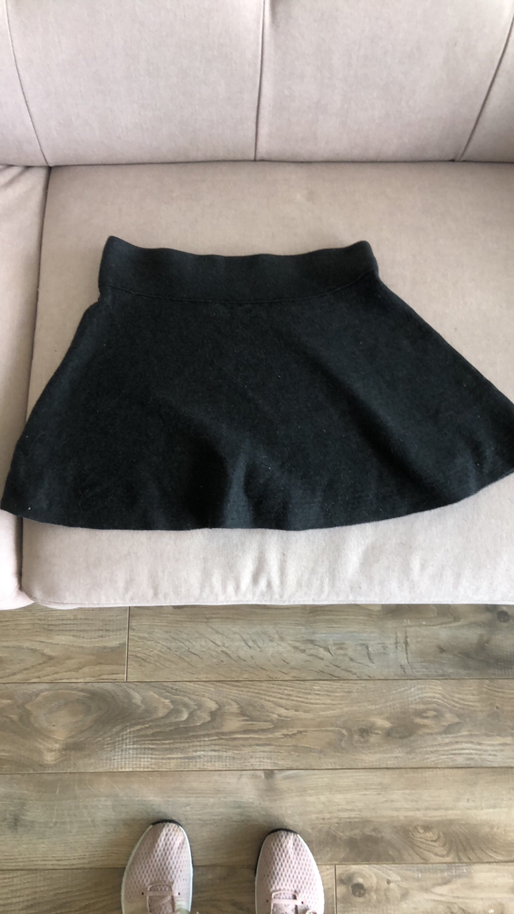 Aritzia/talula skirt thumbnail