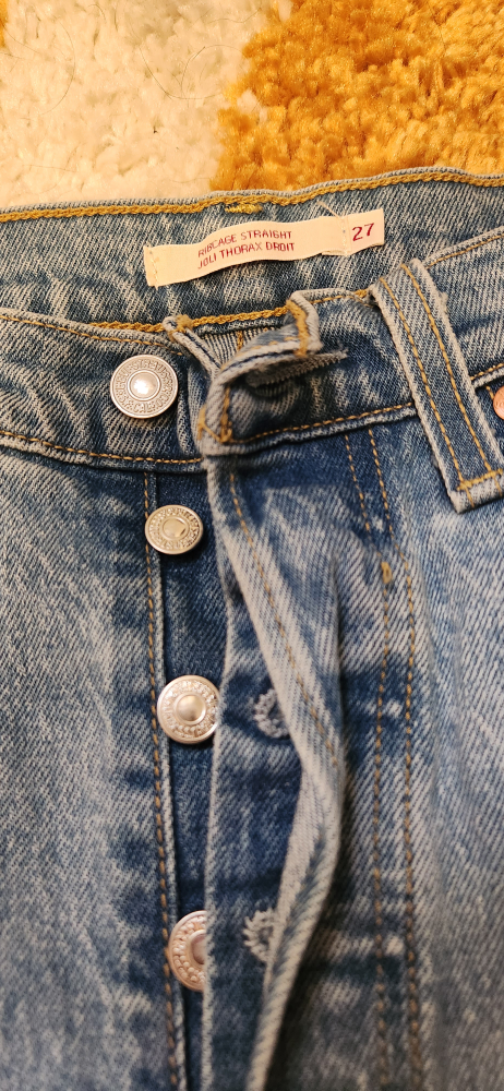 Levi's Jean's, ribcage straight size 27 image indicator(2)