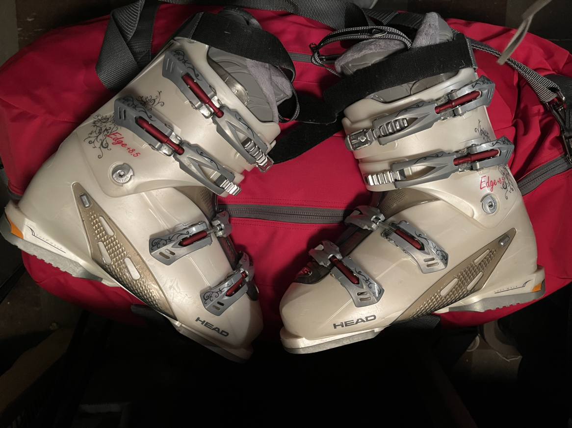 Women’s HEAD EDGE 8.5/sz 10.5 ski boots thumbnail