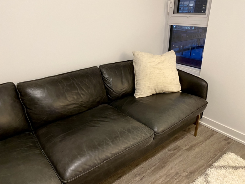 Black leather sofa - photo 2