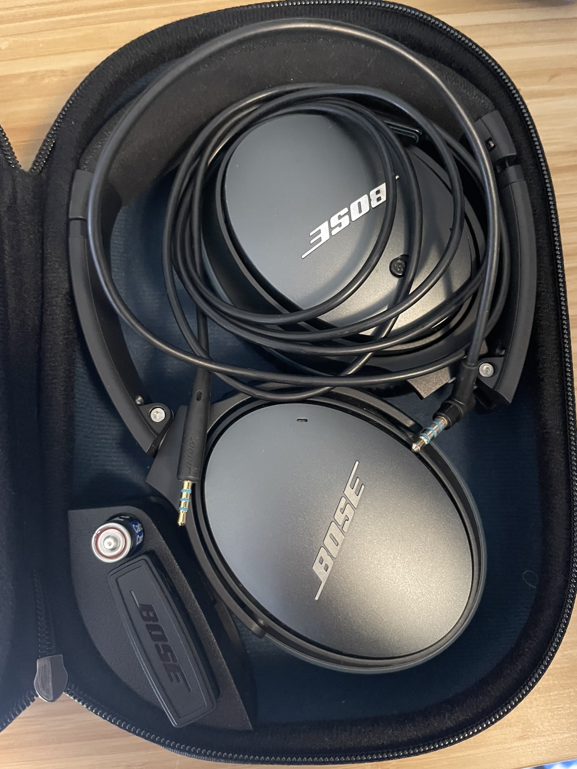 Bose weird headphones + noise cancelling - photo 2
