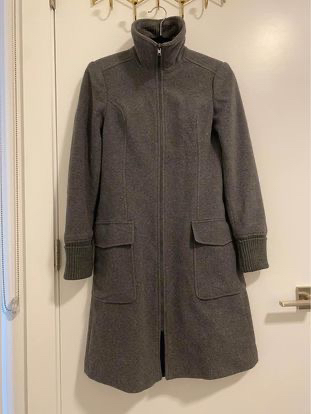 H&M Gray Lady Winter Jacket - Size 5.5 image indicator(2)