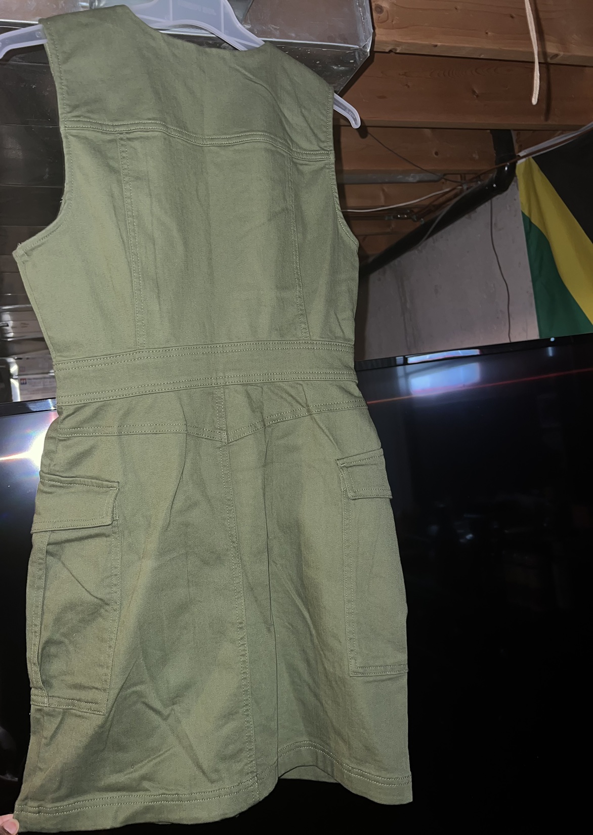 Green Dress image indicator(2)