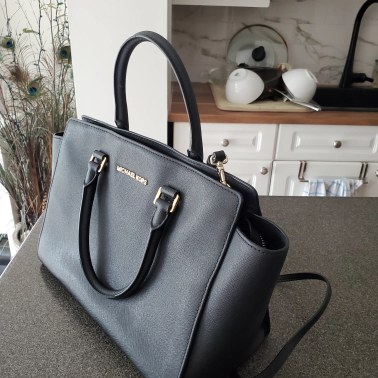 Michael kors saffiano sales purse