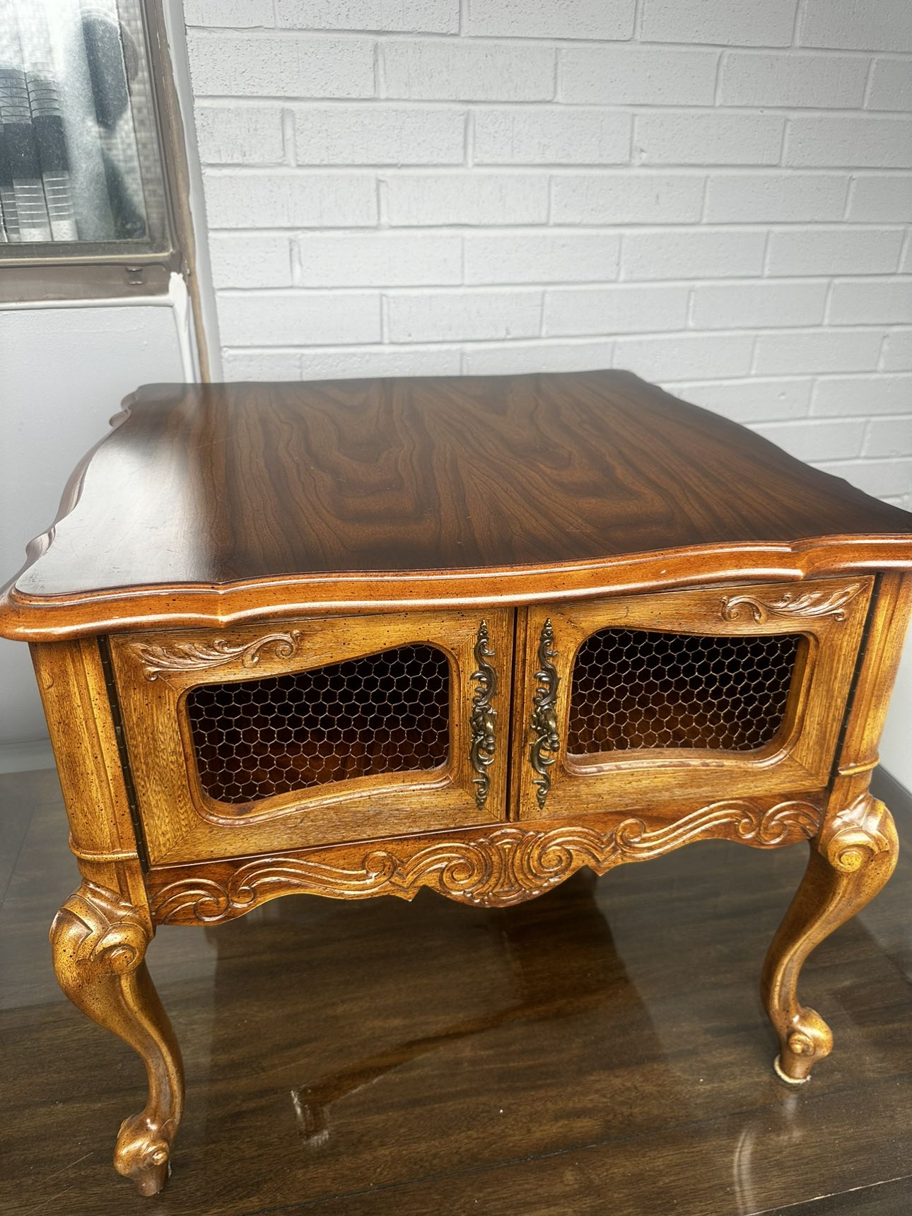Side Table (Wood) thumbnail