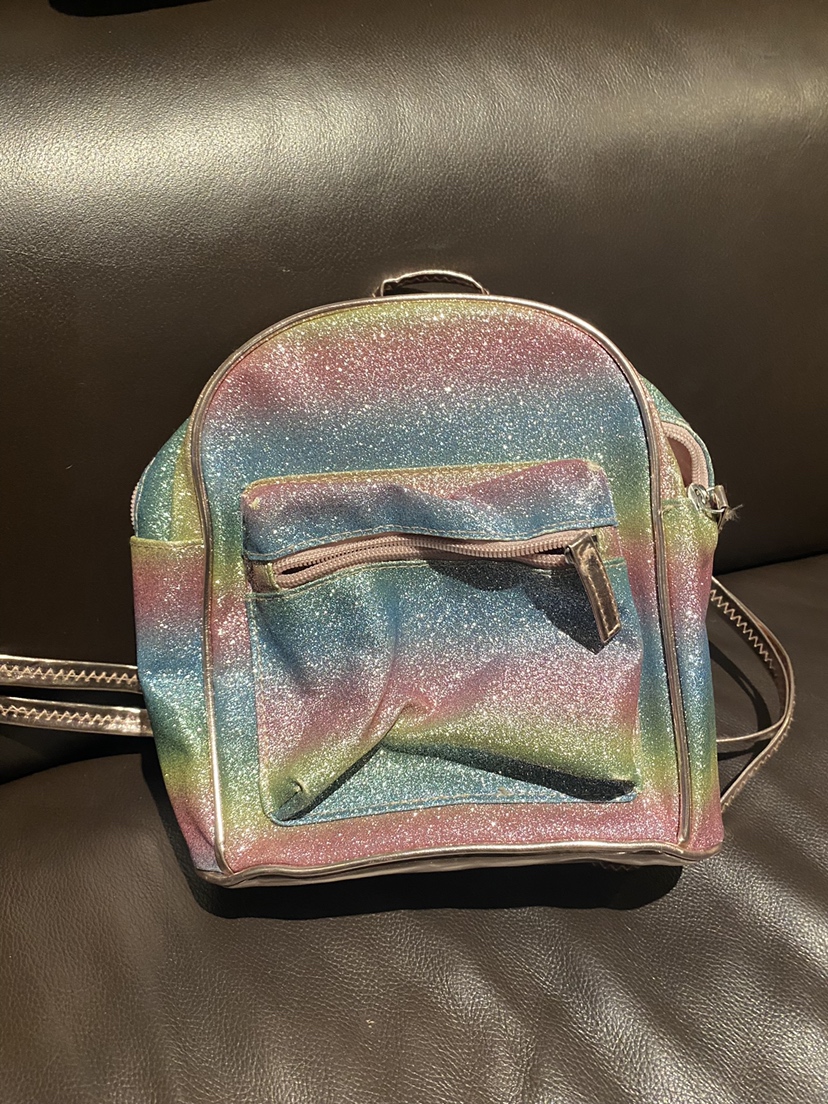 Rainbow purse for girls thumbnail