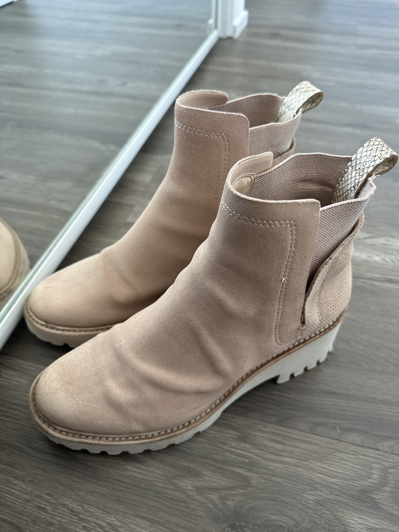 Boots Nude Dolce Vita Size 8.5 thumbnail