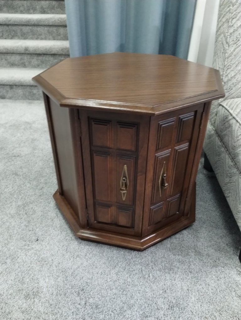 end tables/ coffee tables - photo 2
