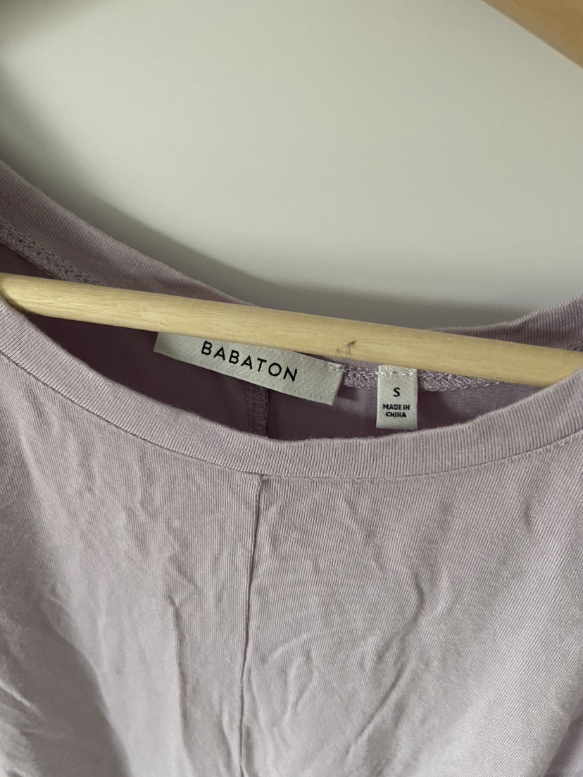 Babaton Aritzia 3/4 slit sleeve batwing jersey top size S image indicator(3)