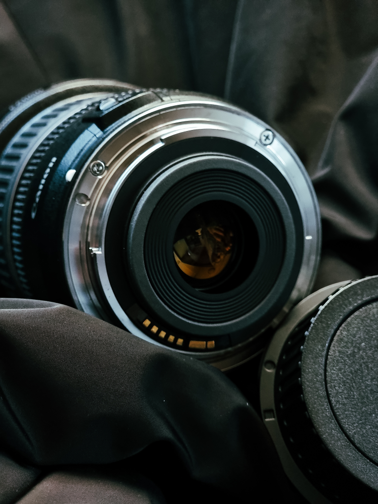 Canon EF-S 10-22mm f/3.5-4.5  USM Ultra-Wide zoom lens - photo 3