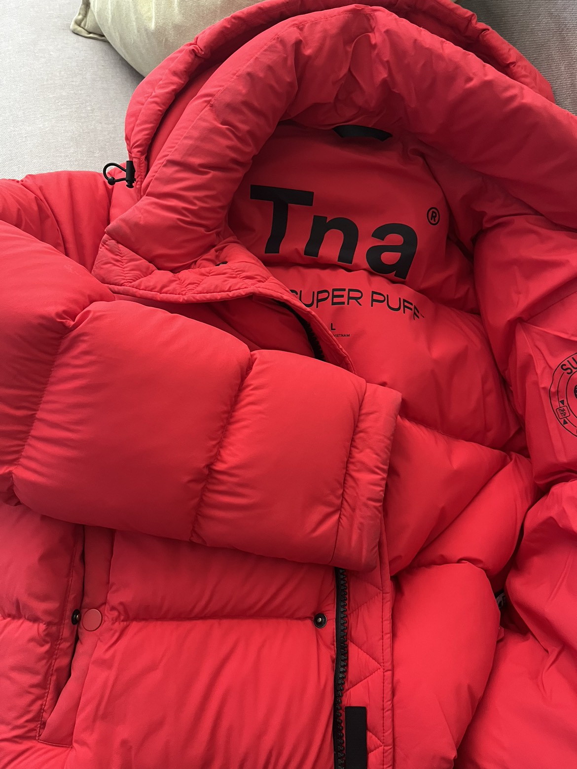 TNA Super Puff Shorty Jacket - Lg