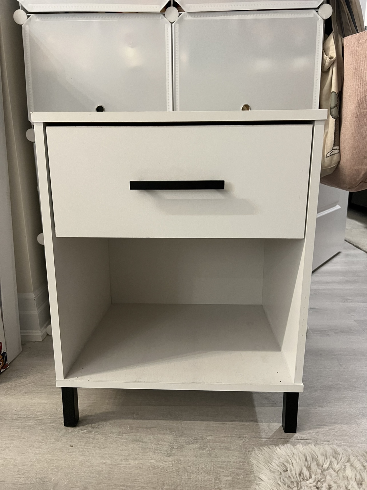 Contemporary white nightstands x2 thumbnail