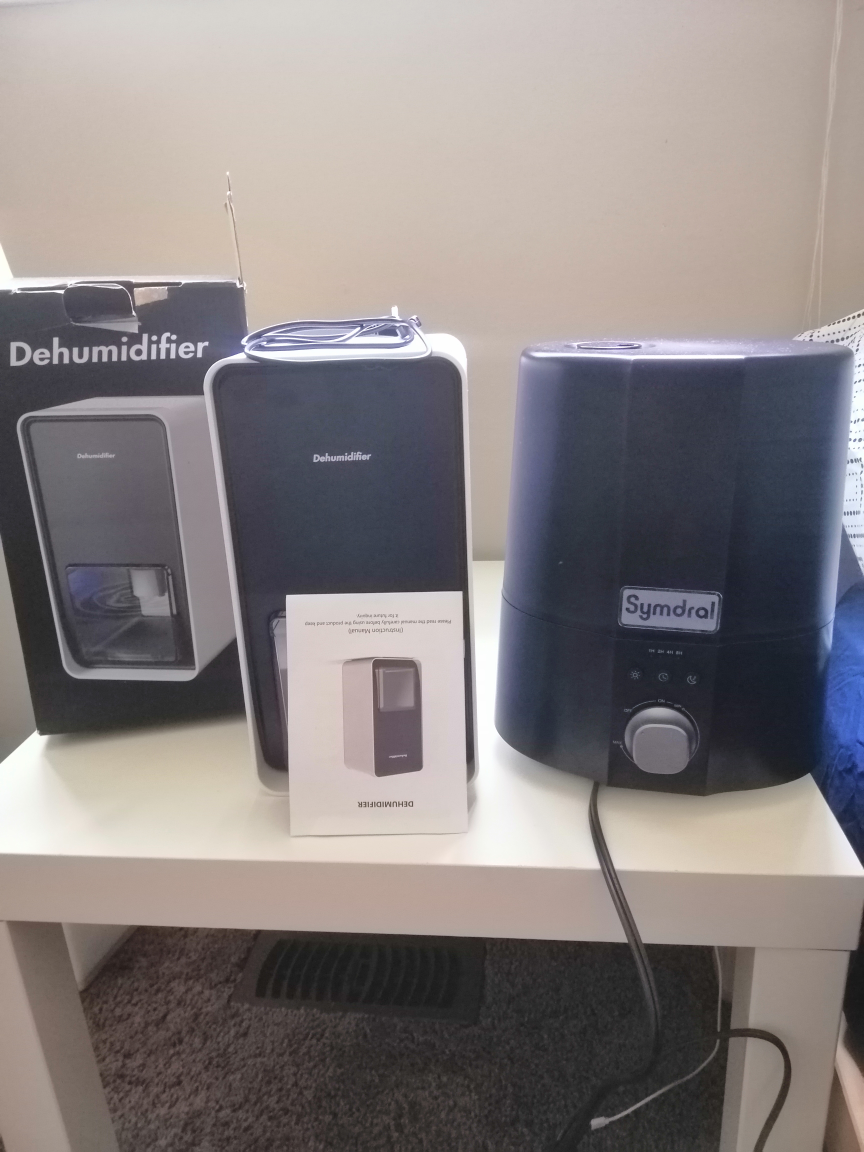 Dehumidifier + humidifier