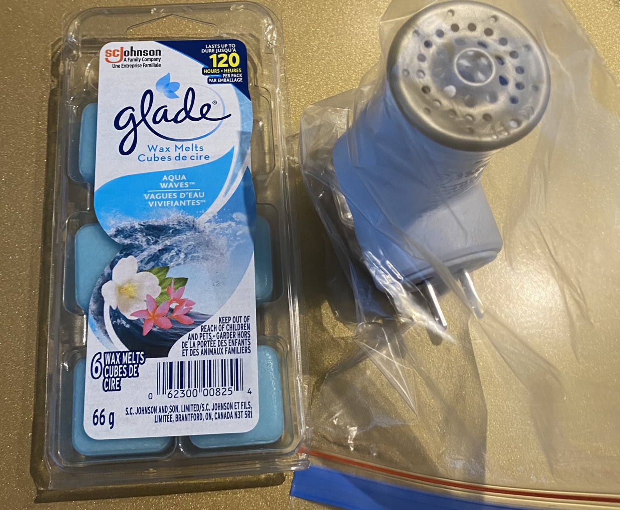 Used Glade Plug-in & 5 wax melts