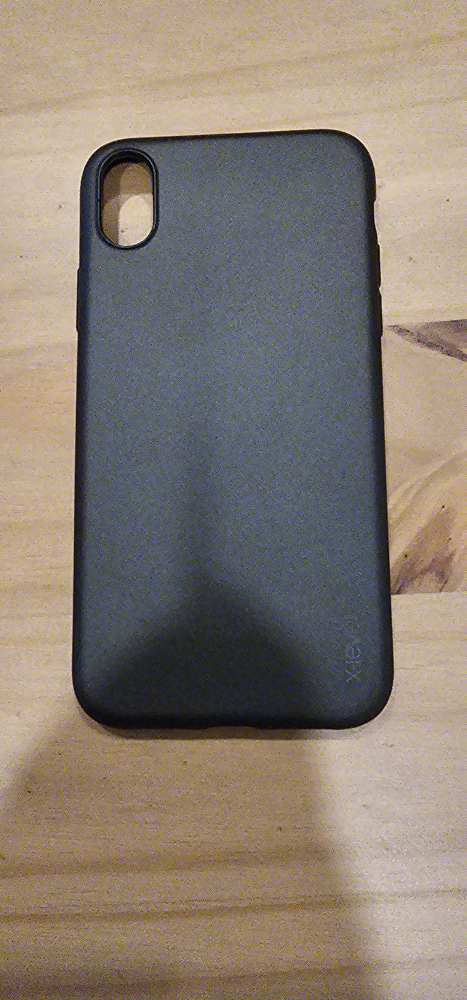 Iphone XR Cover - Black thumbnail