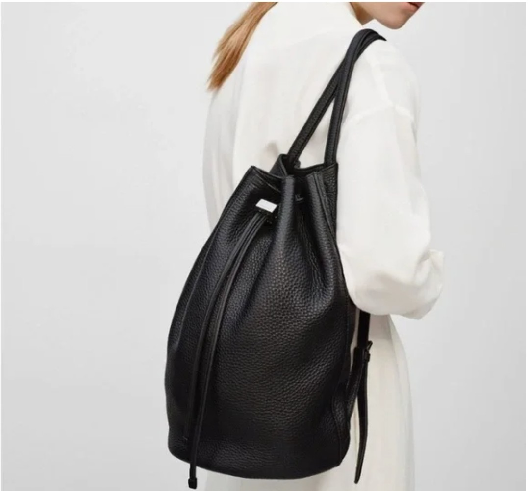★BLACKUP★ Pull-up leather bucket bag BLACK ATC4BG02BK O357VCG9_000_1.jpg