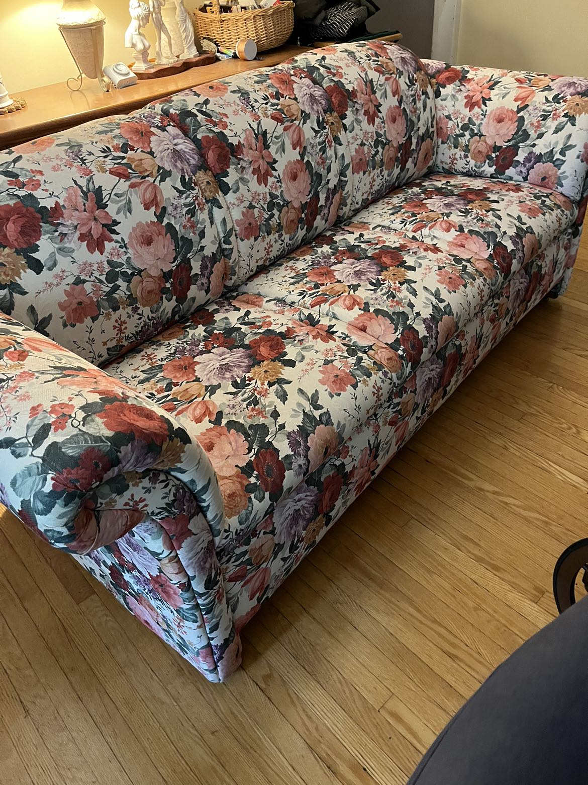 Couch ( 3-seat ) - photo 3