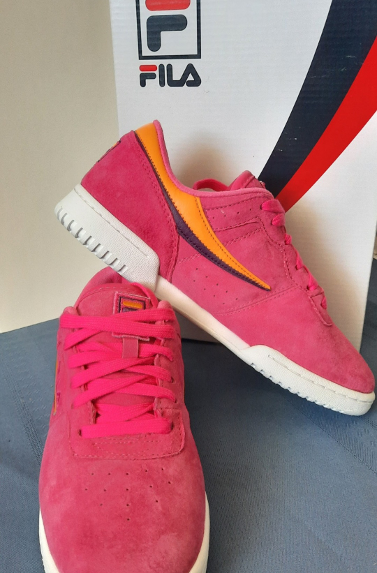 Women's Shoes (Size 8) thumbnail