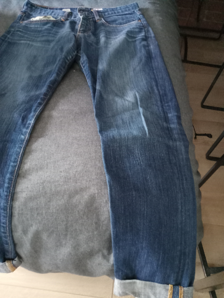 AG jeans image indicator(4)