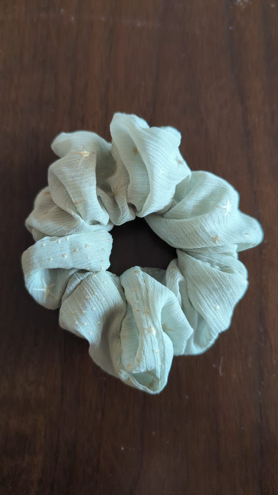 #freecycle green scrunchie with gold stars⭐✨