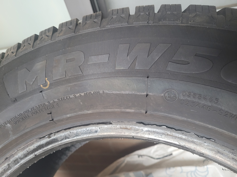 4 Winter tires without rims 225/65 R17 - photo 5