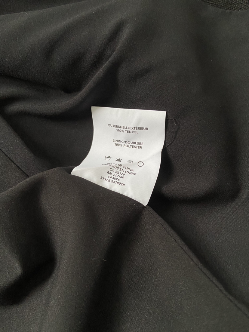 Brand new with tags - Black tuxedo lapel women’s blazer image indicator(7)