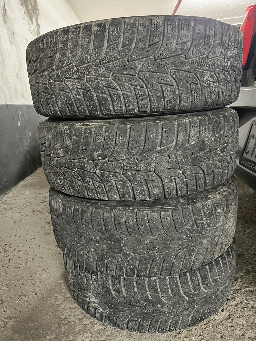 Hankook Winter Tires & rims 185 60 15 ( uninstalled) Honda Fit.