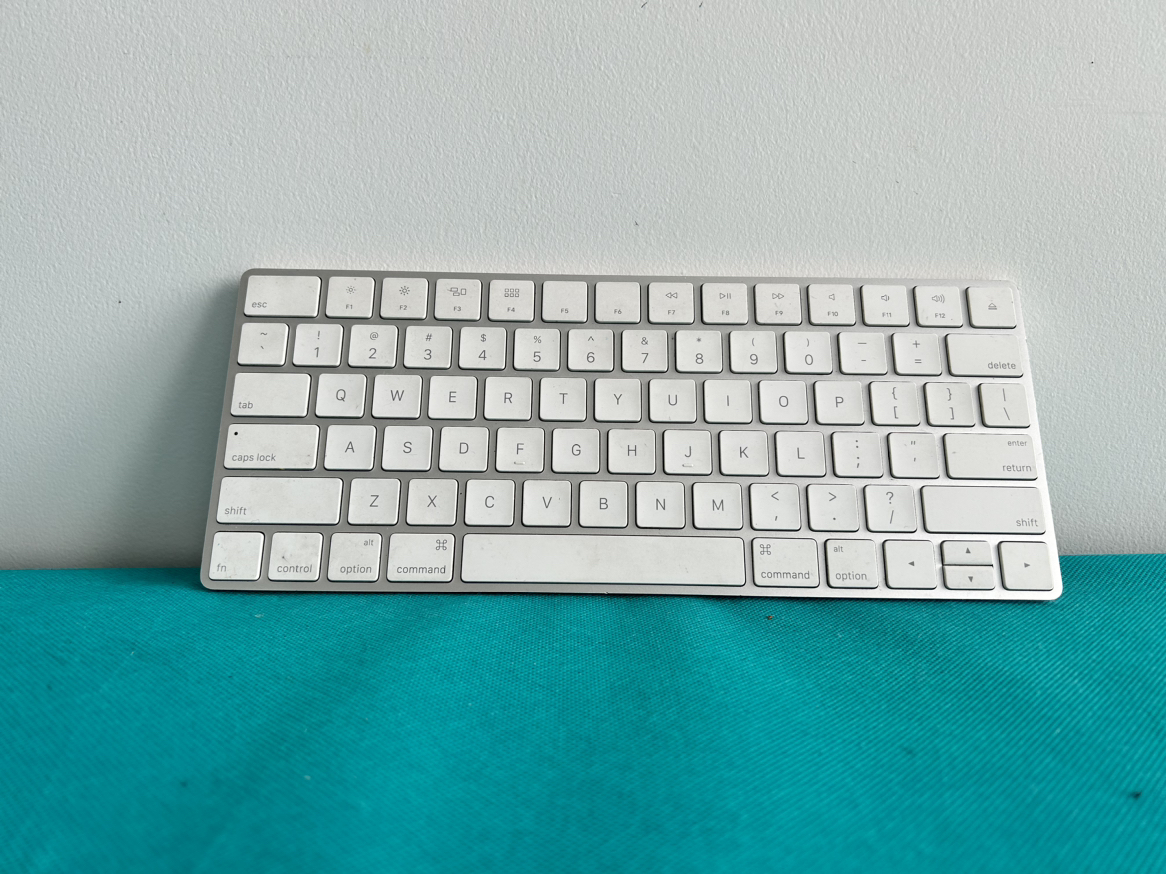 ✨Apple Magic Keyboard ✨ thumbnail