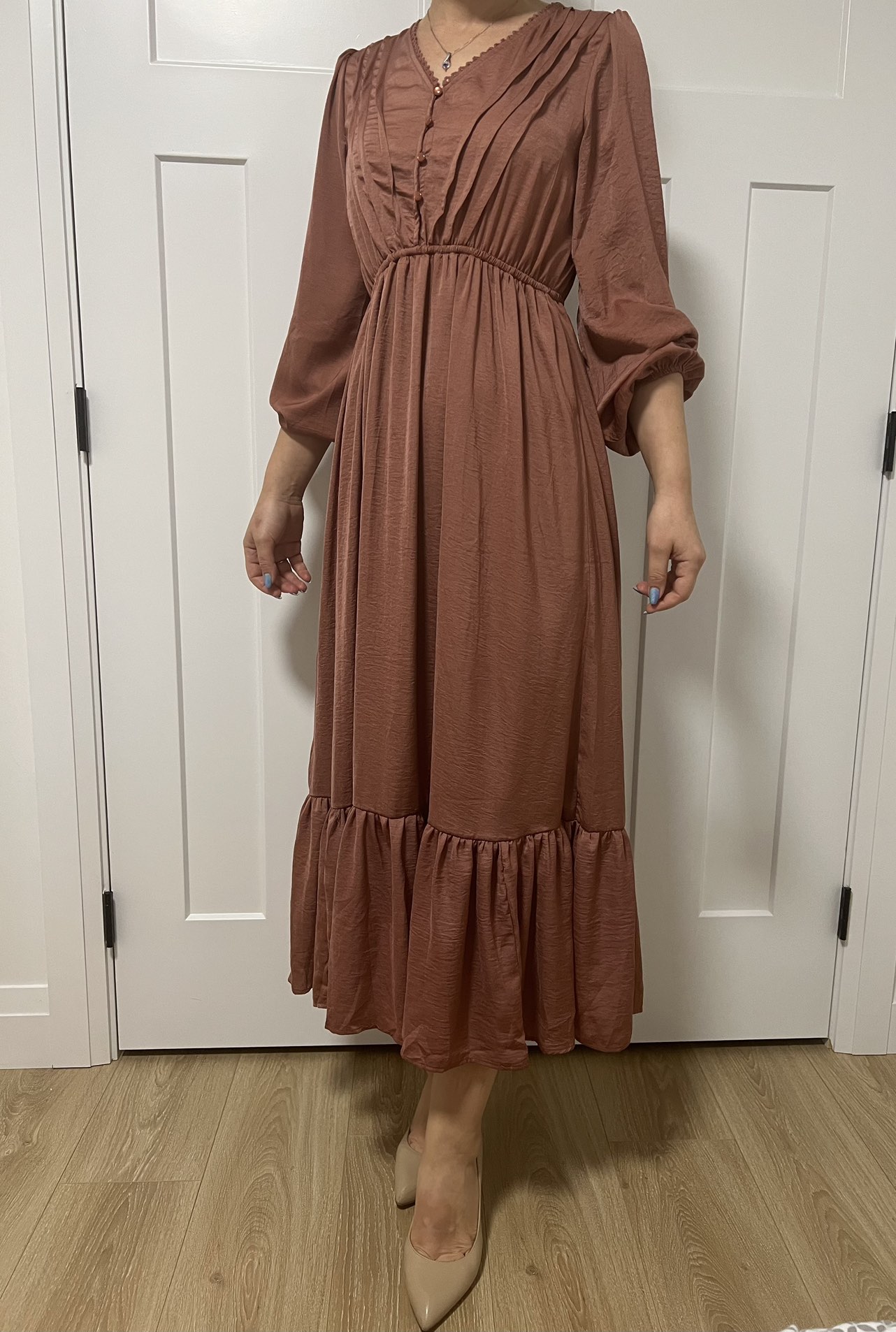 New midi silky dress - size M image indicator(4)