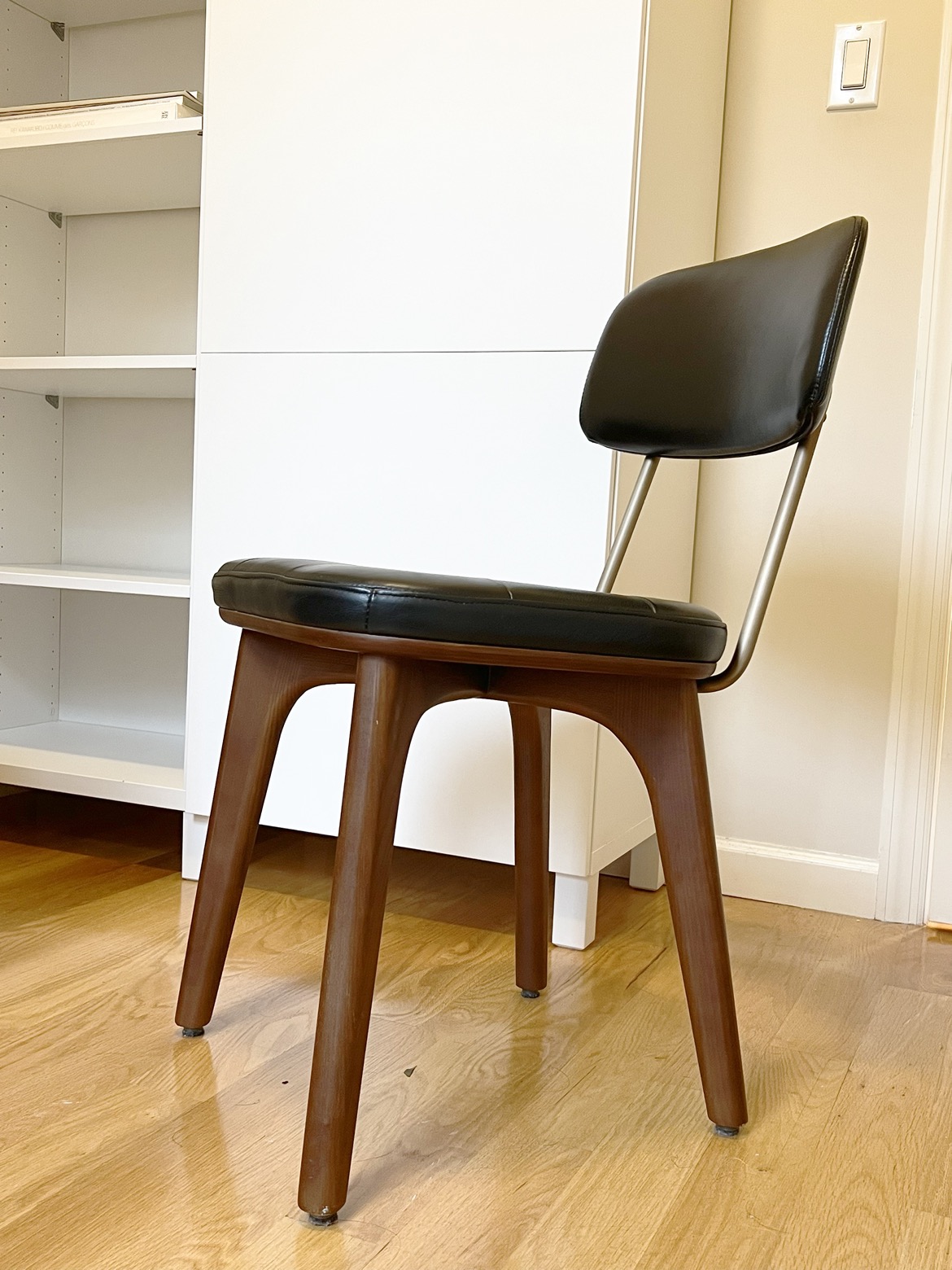 Neri & Hu Utility Chair U image indicator(3)