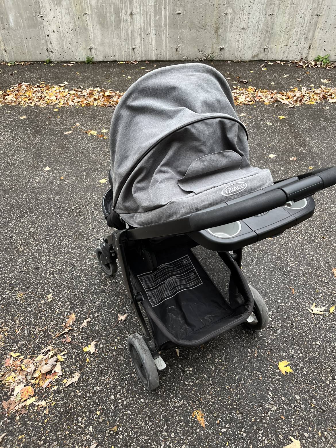 Graco baby stroller - photo 2