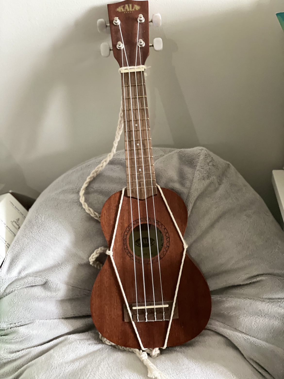 KALA Ukulele KA-15S thumbnail