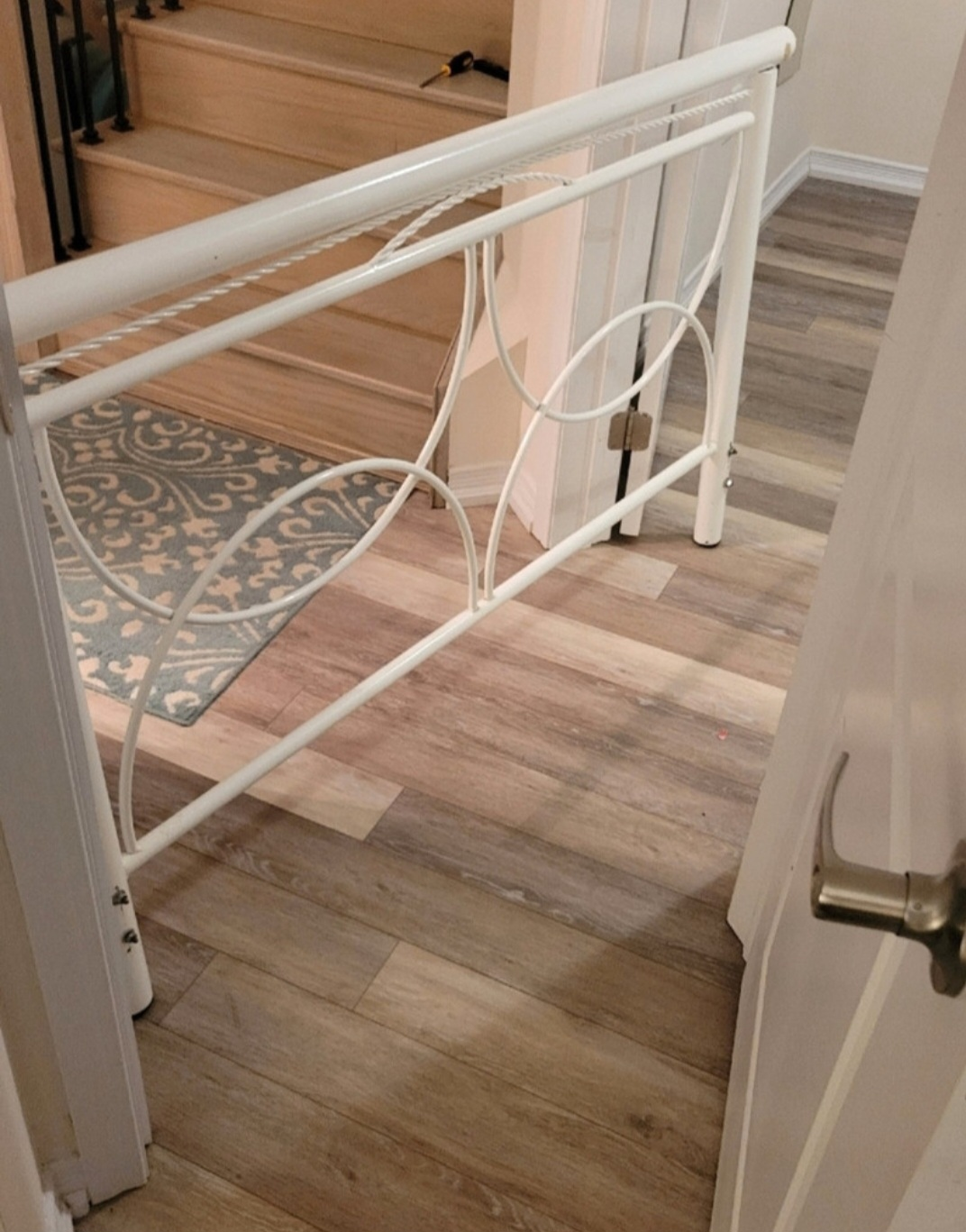 New double mattress set with frame - photo 2