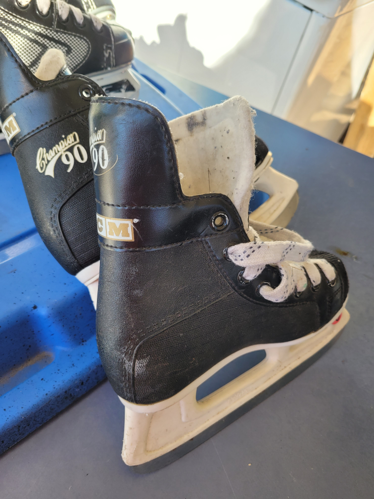 boys skates size 1 & 3 - photo 5