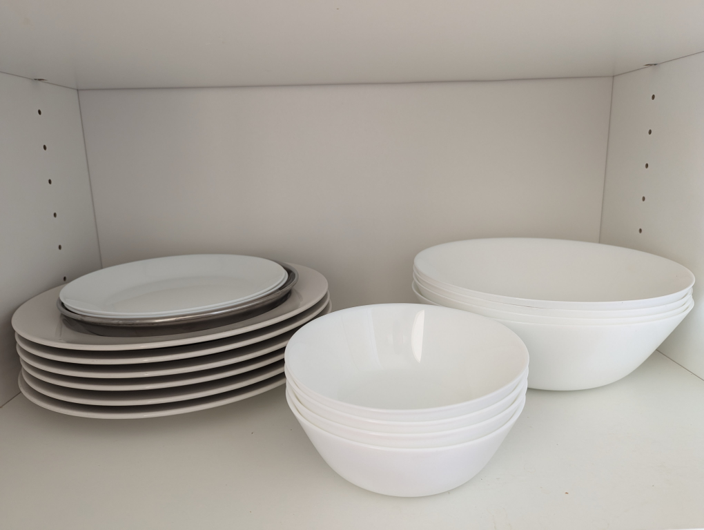 IKEA Crockery (Plates, Bowls, Baking tray) - Used by Vegetarians