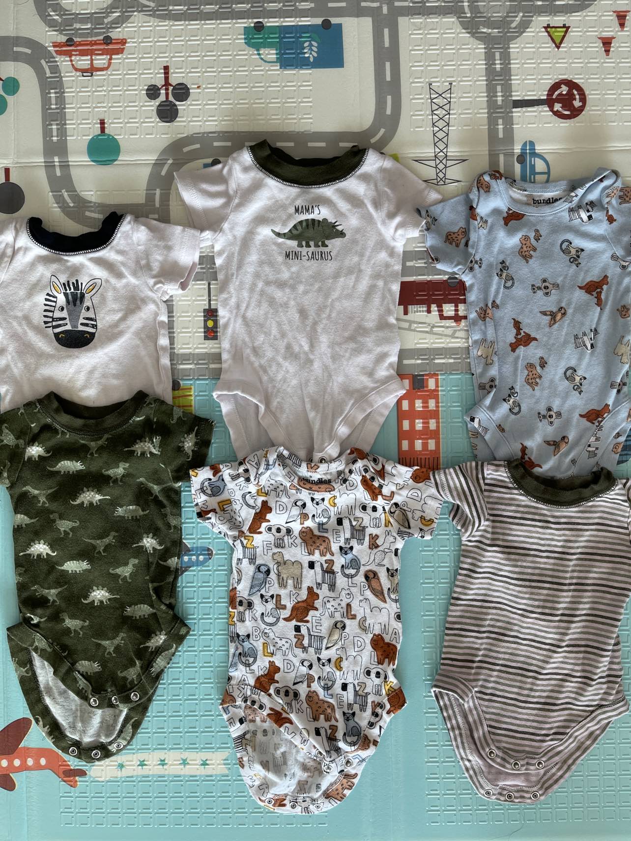 Baby clothes thumbnail