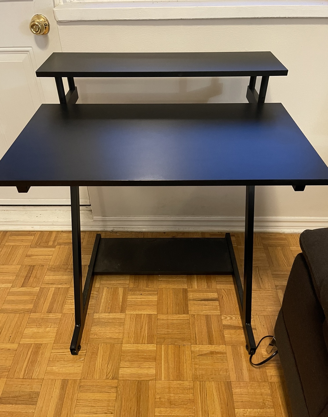 Computer table.