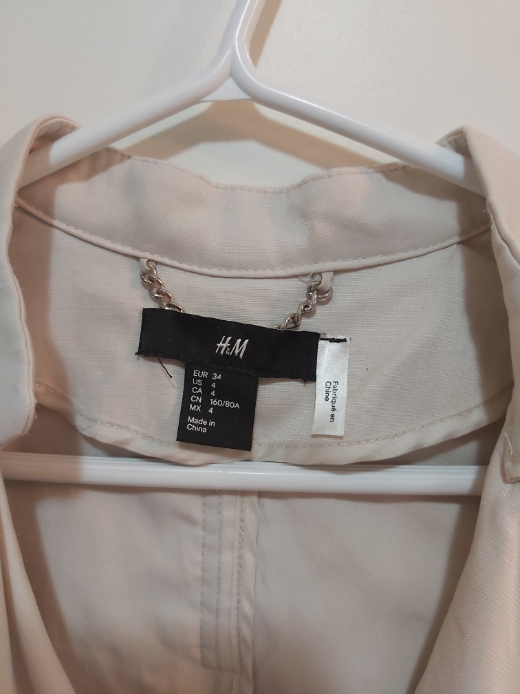H&M cream/beige thin trenchcoat, size 4 image indicator(3)