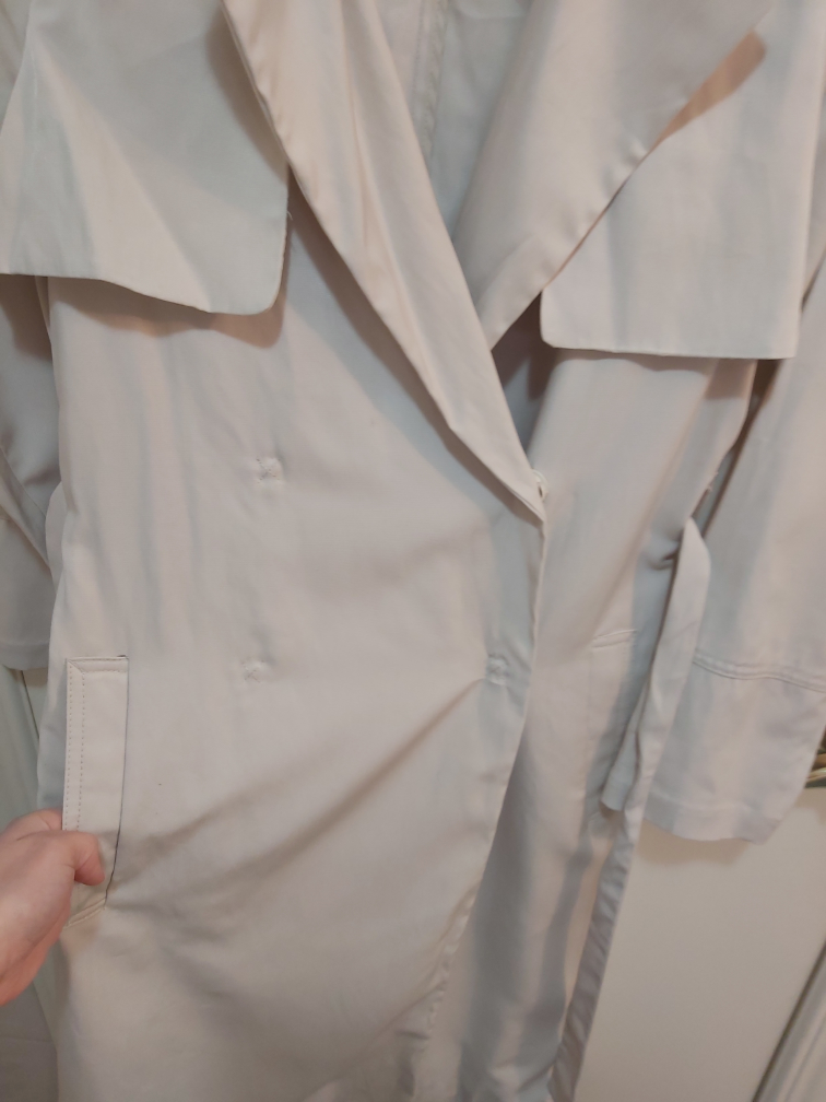 H&M cream/beige thin trenchcoat, size 4 image indicator(4)