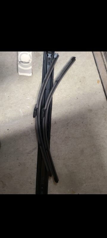 Mini Cooper F60 brand new oem wiper blades image indicator(2)