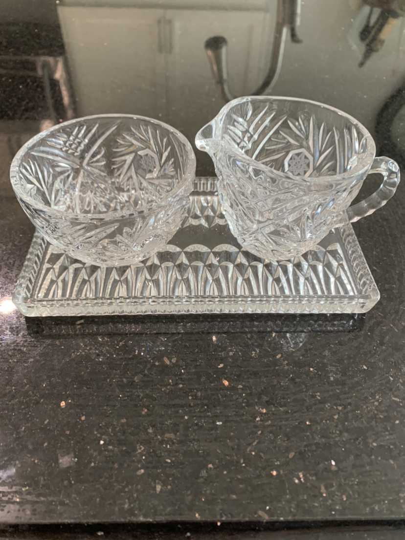 Crystal sugar and milk and tray set