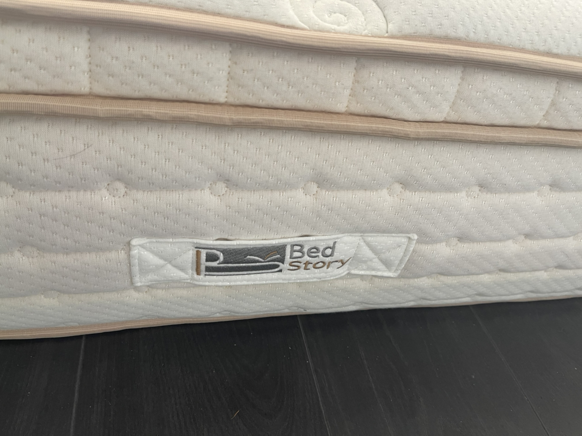 Free - Queen Size Mattress thumbnail
