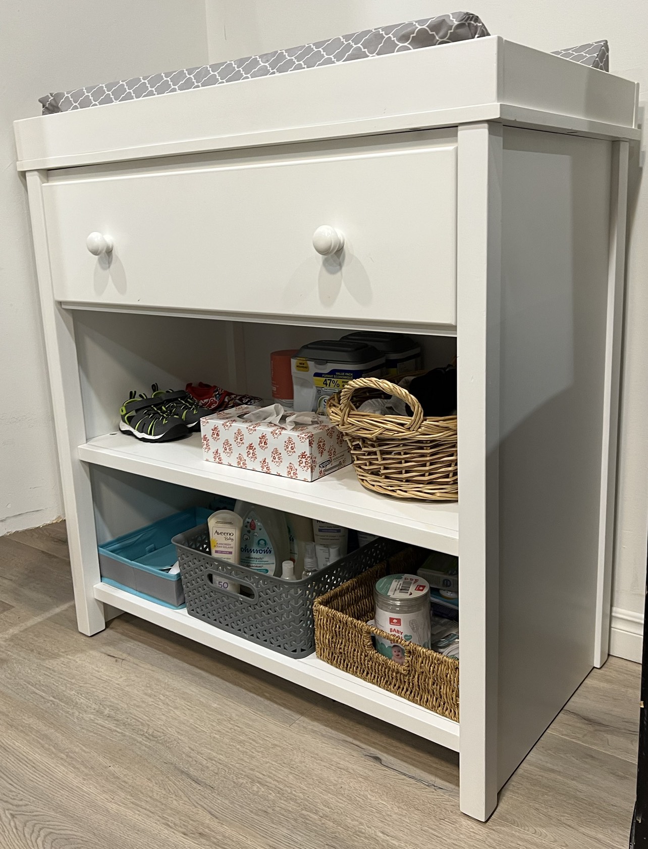 Fisher-price changing station image indicator(2)