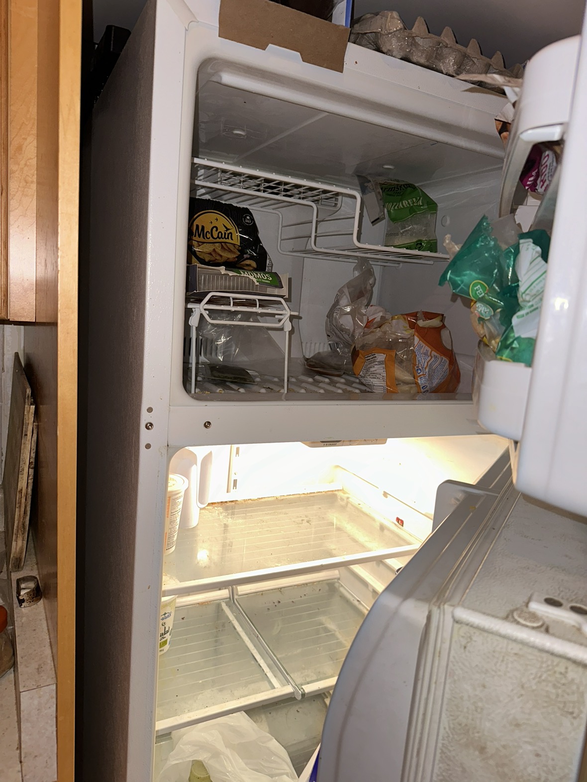 Moving out sale: Fridge for sale - photo 3