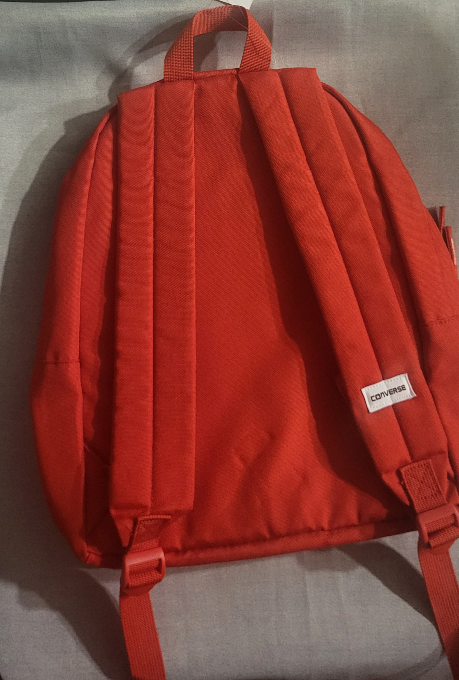 Converse backpack image indicator(2)