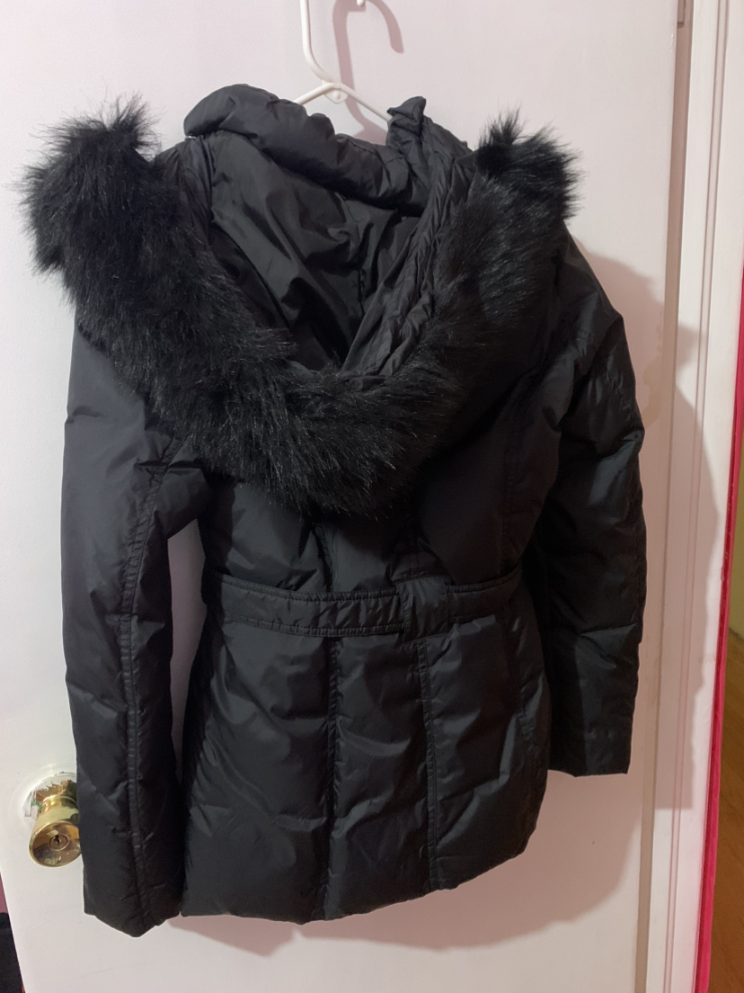 Le Chateau winter jacket image indicator(2)