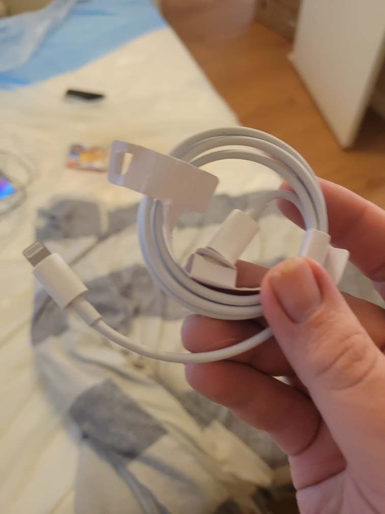IPhone 11 - photo 4
