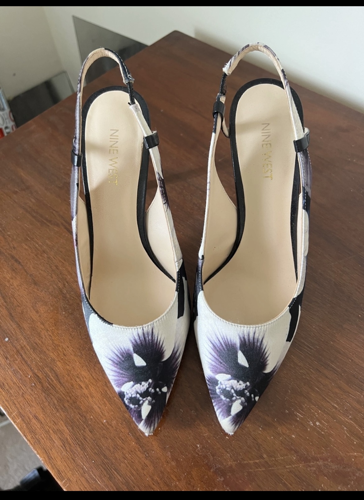 Nine West Slingbacks - 8M image indicator(2)