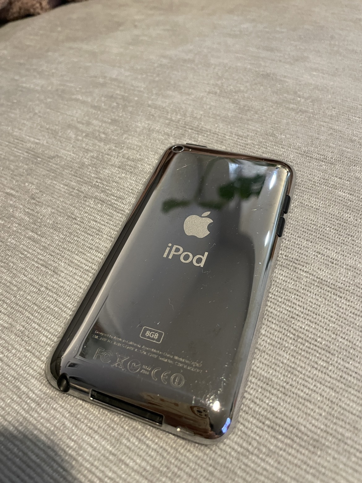 iPod touch - great condition,battery last long - photo 2